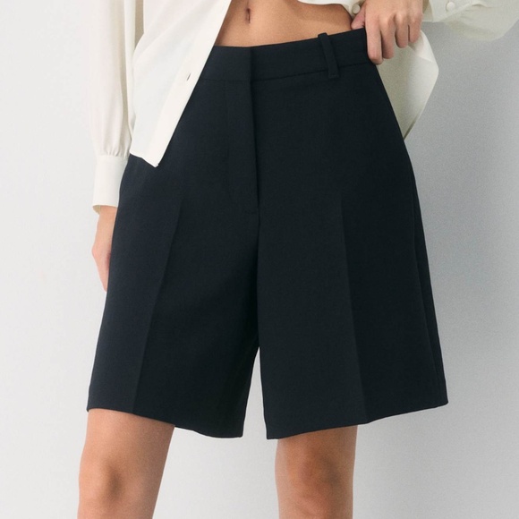 EUC - Effortless Short Long - Crepette Size 4 - Picture 1 of 4